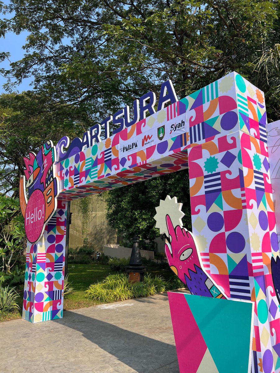 Still ongoing! There are still 3 days left until the Artsura exhibition closes on June 29, 2025. This isn't just an event, it's a moment where artists and art come together, connect, and share. 

Come now to Surakarta, Central Java!

 #WeLikeTheArt, right?💜