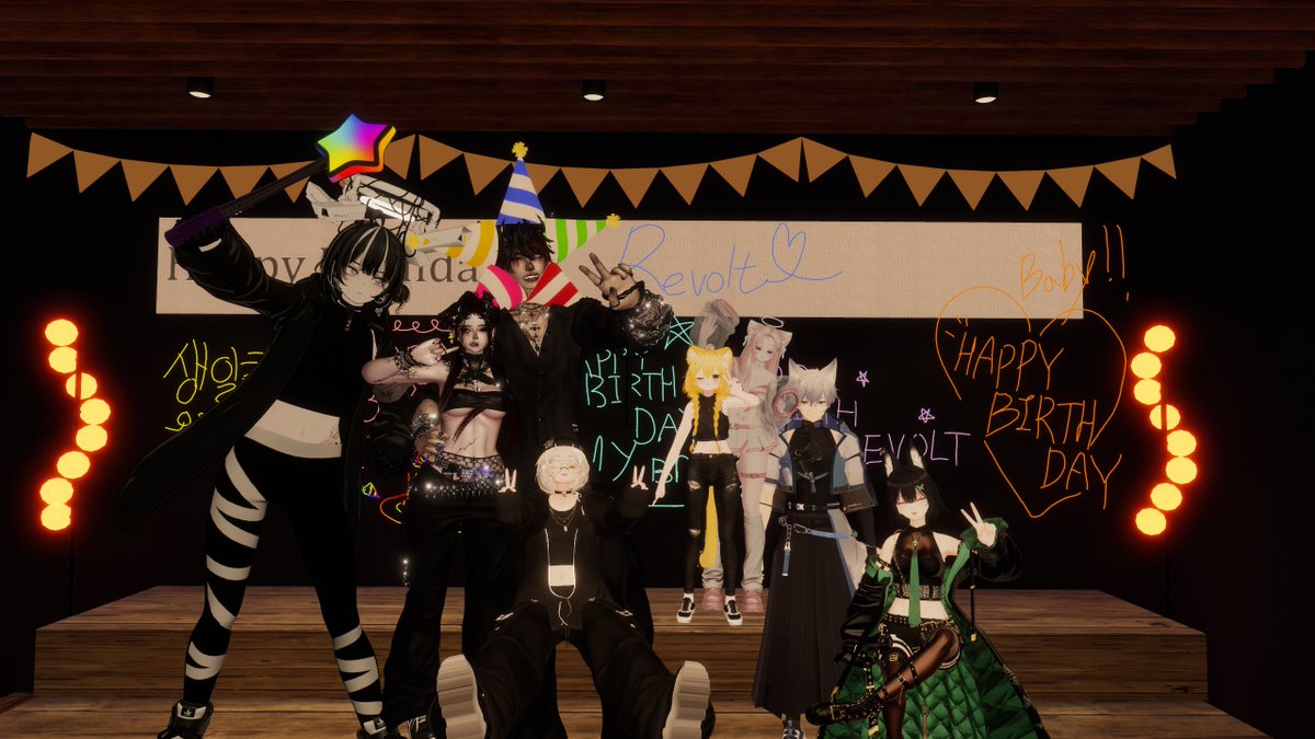 RevoltVR's tweet image. THANKS EVERYONE 🥳💙

너무 즐거운 생일이었고 예쁜 추억을 많이 만들었어요. 진짜 계속 웃고 있었어요ㅋㅋ
함께해준 친구들, 그리고 멋진 여자친구가 있어서 참 감사한 하루였어요.
생일 축하해준 모든 분들 감사합니다 🫶