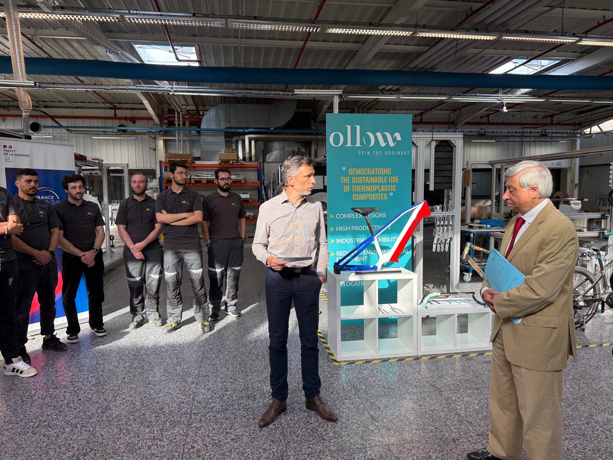 PrefAquitaine33's tweet photo. #France2030🇫🇷 | Le préfet Étienne GUYOT visite l’entreprise #Ollow à #Canejan, lauréate de l’appel à projets « industrie du vélo » à hauteur de 1,9M€.
✅ En Gironde, 2️⃣5️⃣8️⃣ projets sont déjà soutenus pour un montant de 4️⃣9️⃣4️⃣,5️⃣ M€ !
En savoir ➕ : https://t.co/noGbVe3LG2 https://t.co/nPm5vKEviW