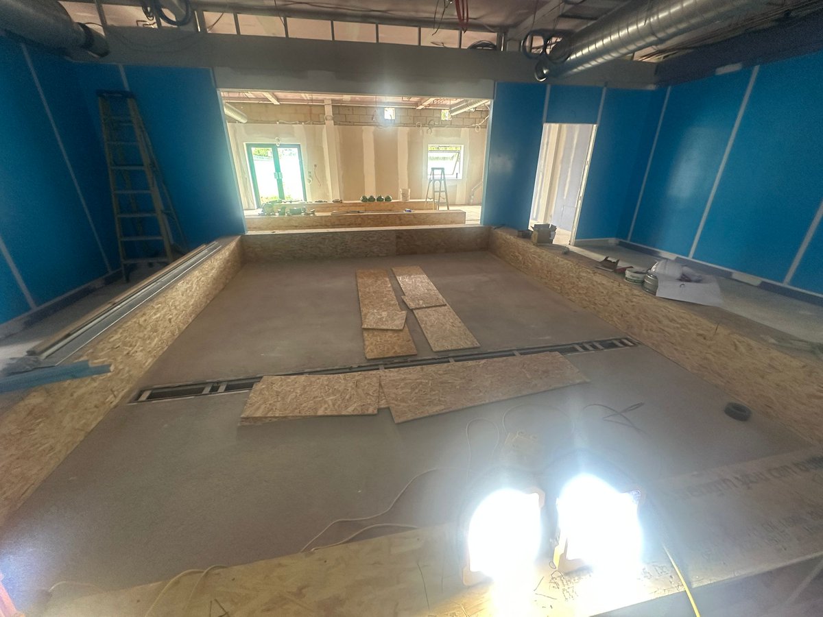 ResintekServ's tweet photo. "Our Whiterock team is shining in the spotlight! Check out impressive progress at the RVC in Potters Bar, where we're installing 90+ sheets of chic Altro Whiterock Vantage. Just another day adding architectural beauty to a new building. @AltroFlooring! #WhiterockRevolution" 😂 https://t.co/RMxCuOQWvE