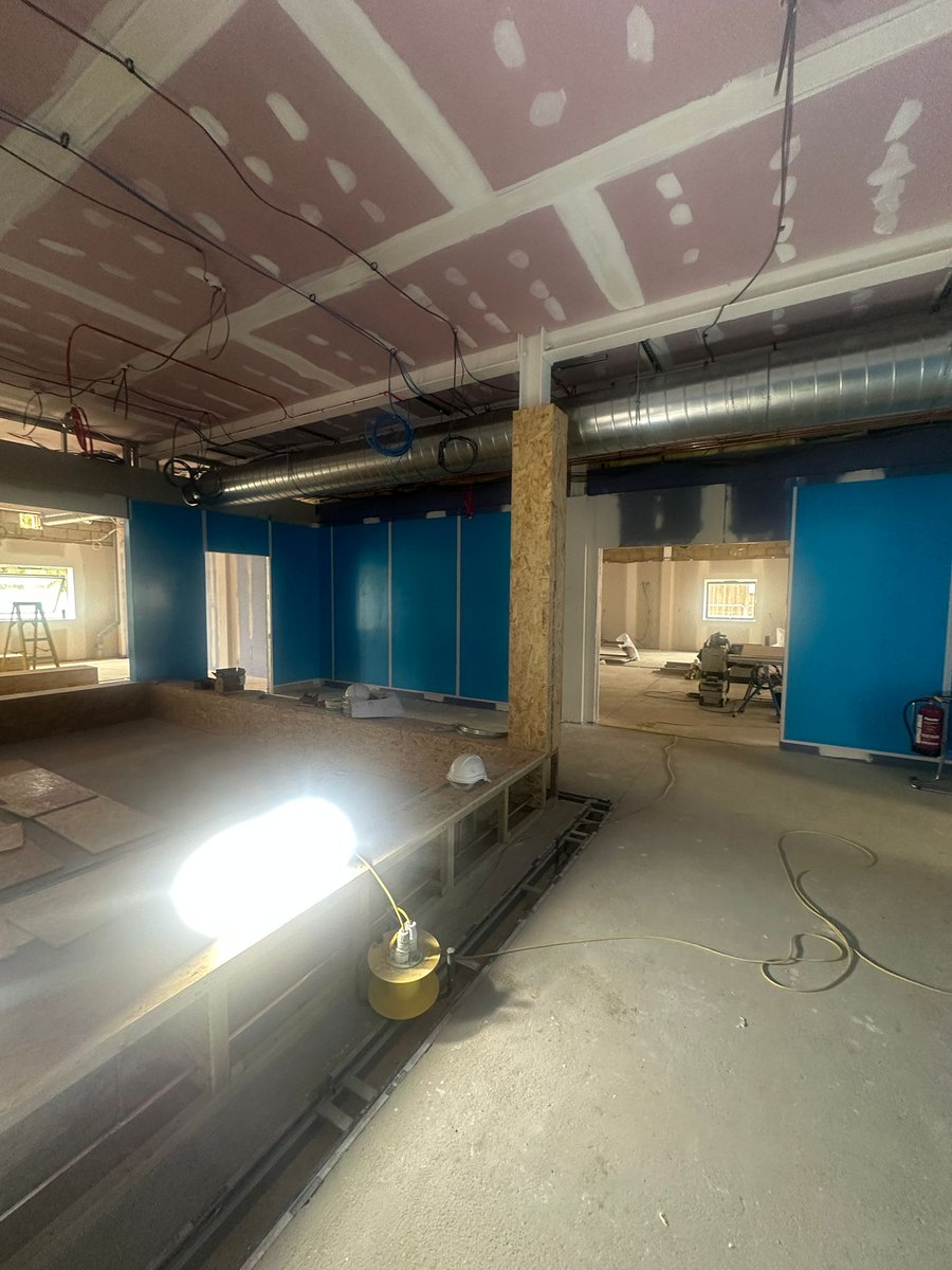 ResintekServ's tweet photo. "Our Whiterock team is shining in the spotlight! Check out impressive progress at the RVC in Potters Bar, where we're installing 90+ sheets of chic Altro Whiterock Vantage. Just another day adding architectural beauty to a new building. @AltroFlooring! #WhiterockRevolution" 😂 https://t.co/RMxCuOQWvE