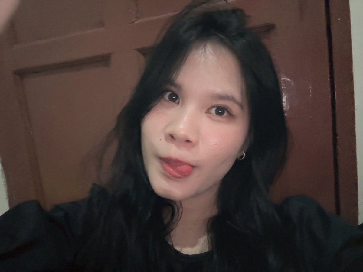 myuchell30's tweet image. late post😀