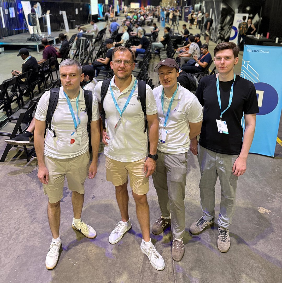 LeanCodePl's tweet image. Hello from the #ftcon25usa in NYC! 🗽
@lukaszkosman (CEO), @kubawojtczakLC (CTO), @matiwojt (Head of Mobile), and @RobertOdrowaz (Senior Flutter Dev) are soaking up the energy of @FlutterconWorld and diving into the latest from the global #Flutter scene — all the way from our…