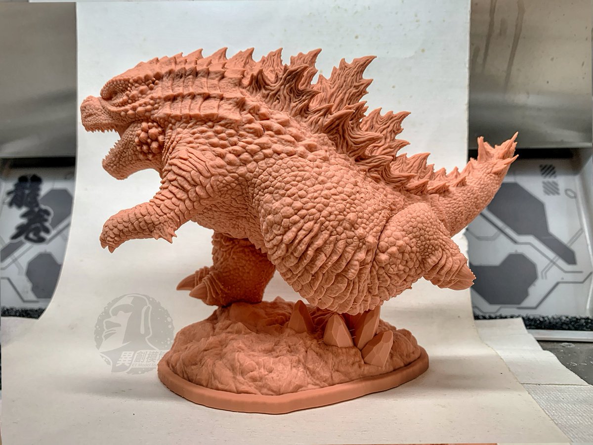 ETmodelstudio's tweet photo. 燒燙燙剛出爐🔥歷經22.5小時列印打樣完成💪🏻
此為打樣檢查版，正式成品尺寸會縮小一點比較Ｑ😘

#phrozenmighty4K
#nomadsculpt
#godzilla
#KingOfMonsters
#FanArt https://t.co/wH2uiwajOE