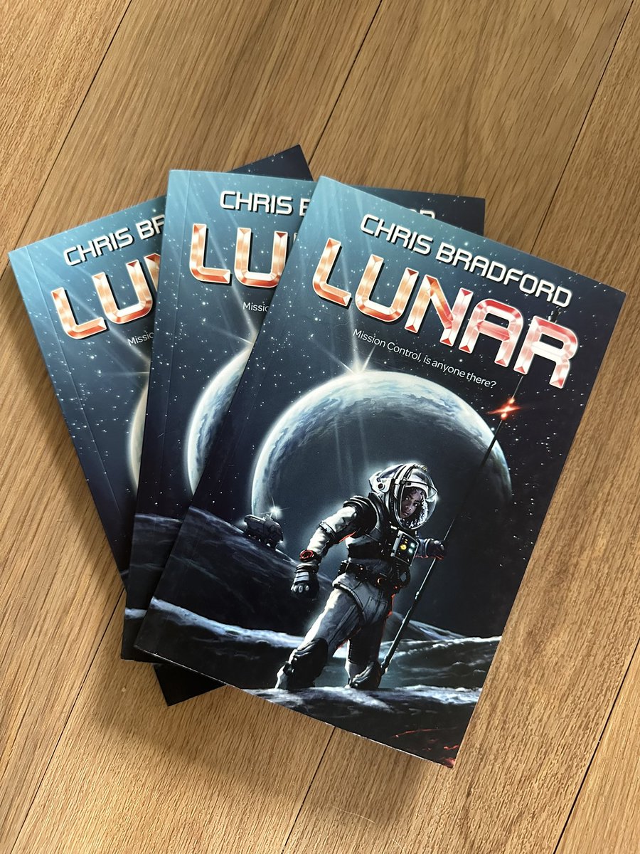 YoungSamurai's tweet image. I'm thrilled to share the out-of-this-world epic & cinematic covers for the US editions of LUNAR and STELLAR by @UnionSqandCo ! Seriously, these covers are pure sci-fi magic and perfectly capture the thrilling journeys within.
Which cover do you like best? 👇 @BarringtonStoke