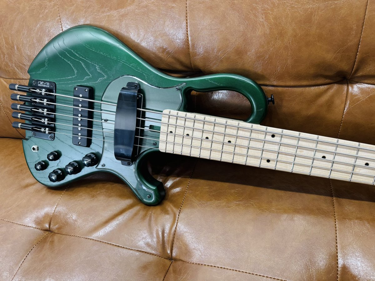 saitias guitars Lorentz 5 J Custom！！！！現場投入します