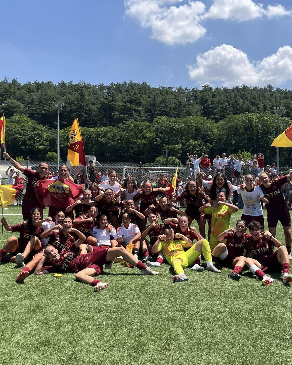 🐺 La nostra Under 17, dopo la vittoria sulla Juventus per 2-1, sfiderà il Milan nella Finale Scudetto!

🇮🇹 Appuntamento lunedì 30/06 alle ore 17:30 allo Stadio Del Bianco di Anagni.

FORZA ROMA 💛❤️

#ASRomaFemminile