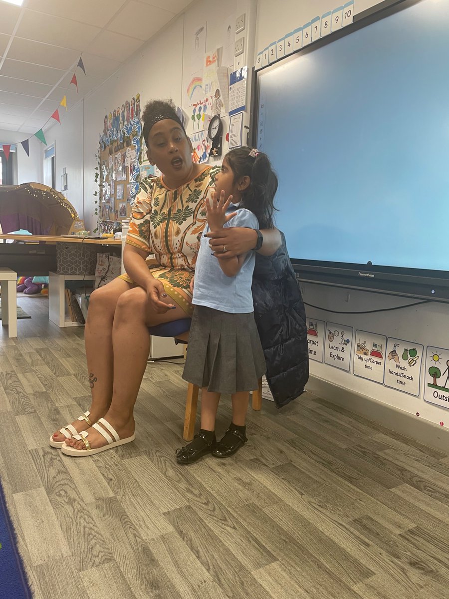 Nursery: Children have been interested in her Henna on her hands. I decided to speak to the children about it and explained it was made from leaves and produces a stain to make some beautiful patterns on the body. I explained in many cultures it is a sign of love and health.