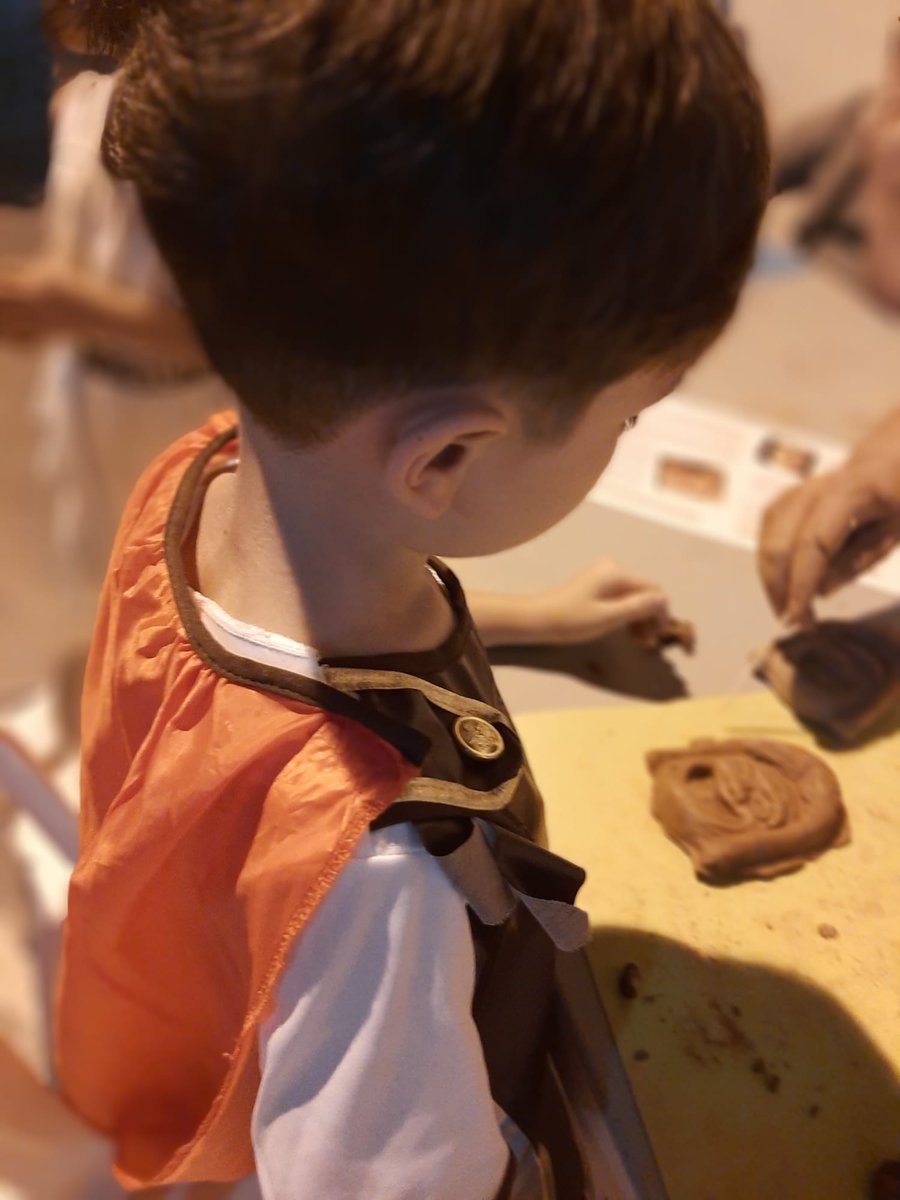 RomanorumFestum's tweet photo. 🛠️📚Los talleres didácticos de Arqueorutas dejaron huella en los más pequeños durante el Romanorum Festum Ventippo 🛠️📚

ℹMás información: https://t.co/No6H83MmeF https://t.co/P7O6vglpCQ