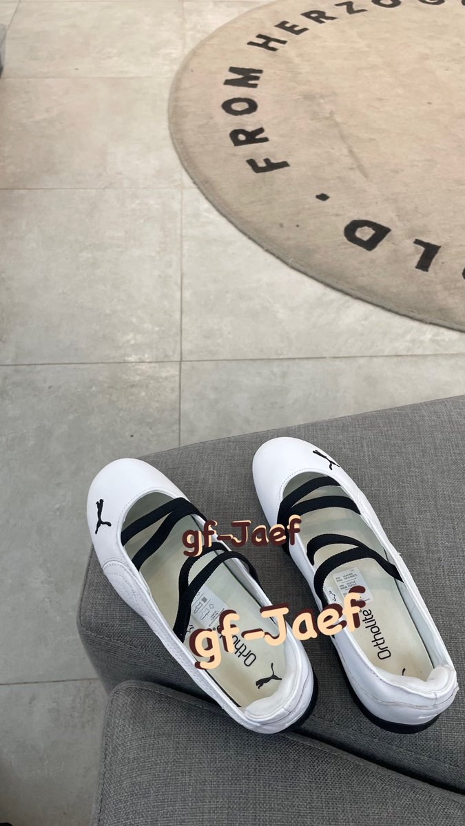 gf_jaef's tweet photo. WTS #puma

Puma Ballet Size 37 
Ori beli di store off puma nya ✅
Masih segel belum di pake samsek ✅
Masih lengkap semua (box,paper bag, dus, Struk) ✅
🏡Depok,Jaksel 

DM aja https://t.co/1SZjXmGoMk