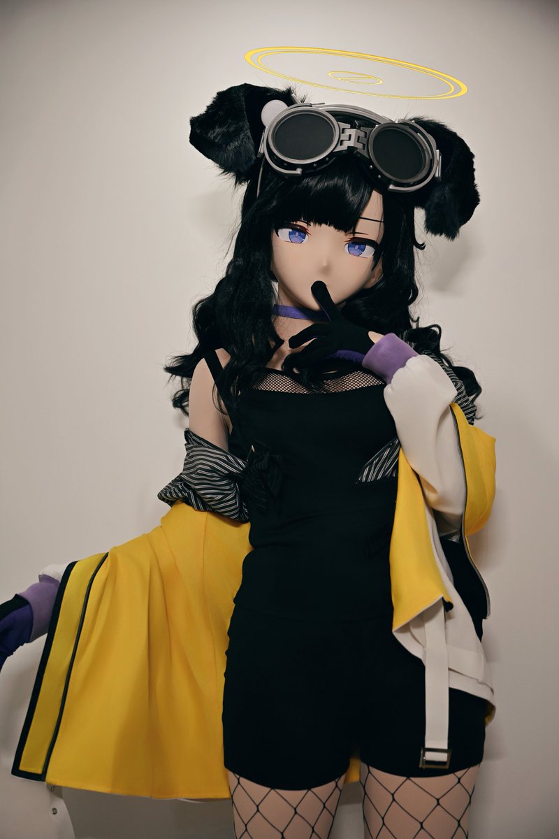 盯
📷：<a href="/Harukilxc/">Haruki</a>
🎭：<a href="/Xianbei_KIG/">kigurumi仙贝工坊</a>