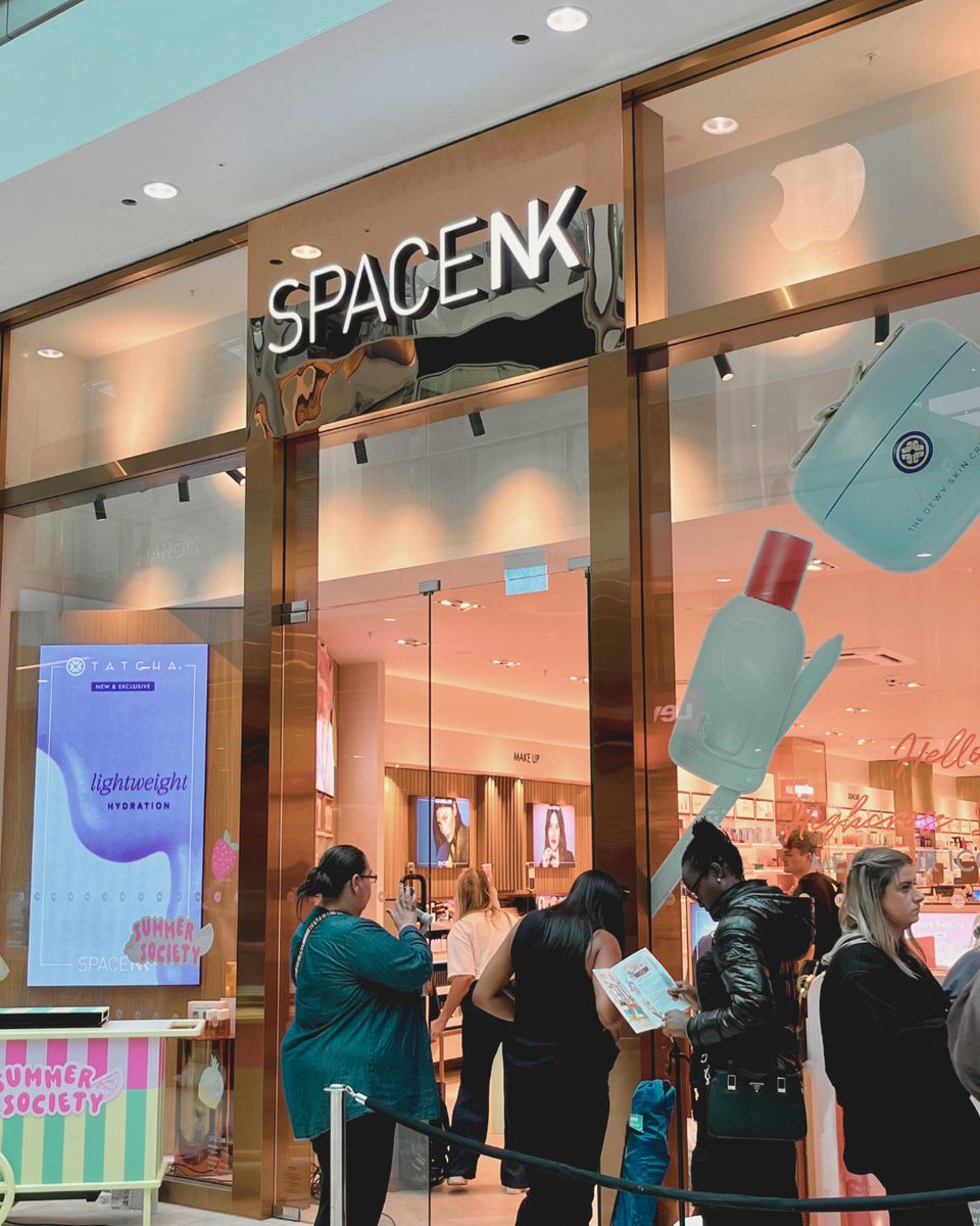 Beauty giants Space NK have officially opened their doors this morning in Highcross!

🛍️ The first 100 lucky shoppers were rewarded with an exclusive goody bag &amp; customers throughout the day will have the opportunity to receive gifts alongside their purchases (while stocks last)