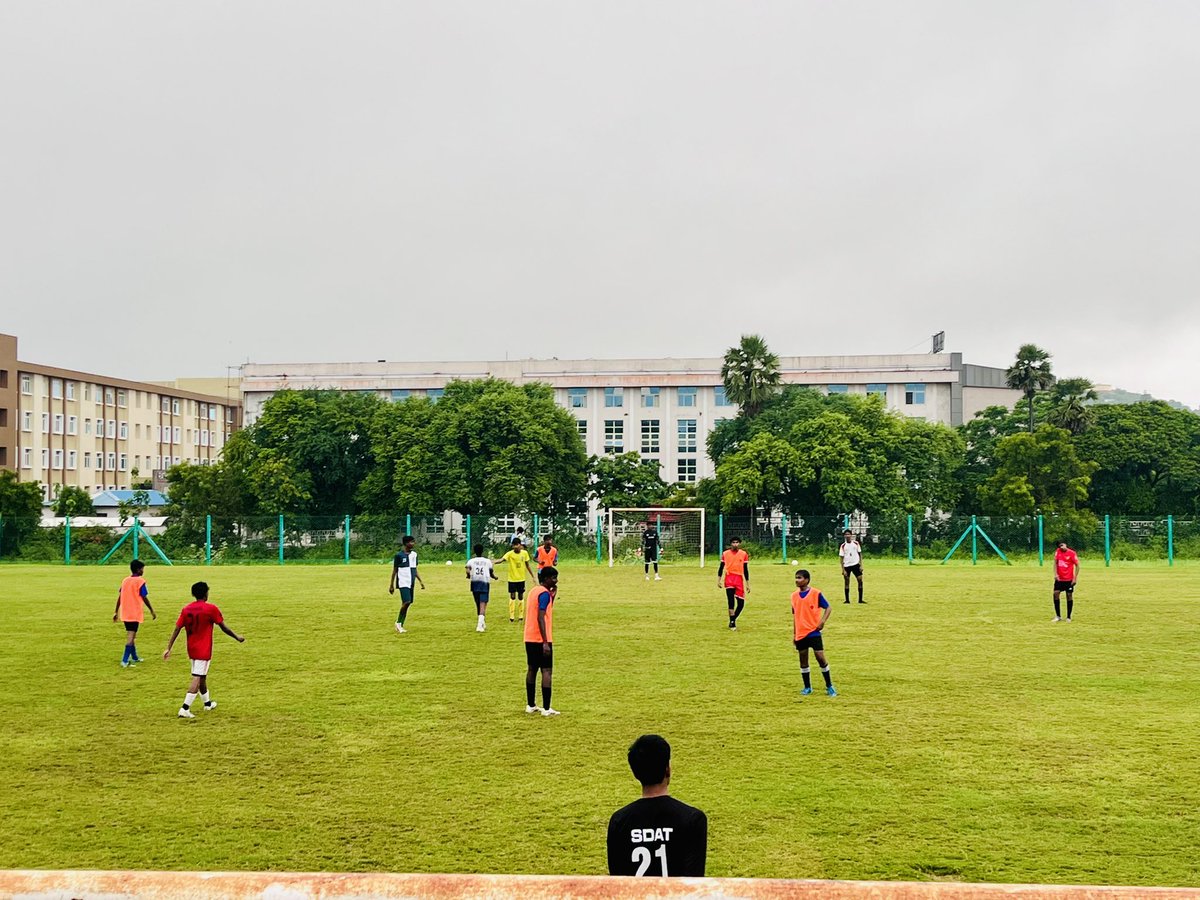 thervss's tweet photo. Celebrated #AIFFGrassrootsDay at Raman Vijayan Soccer School with 200+ young footballers! ⚽🌱

Honoured to have the Golden Boy of India – Mr. Raman Vijayan Sir inspire the next generation! 🙌🇮🇳 @vijayan04 @IndianFootball 

#IndianFootball #Grassroots #BlueCubs #FutureStars https://t.co/Xjlu2qIjm8