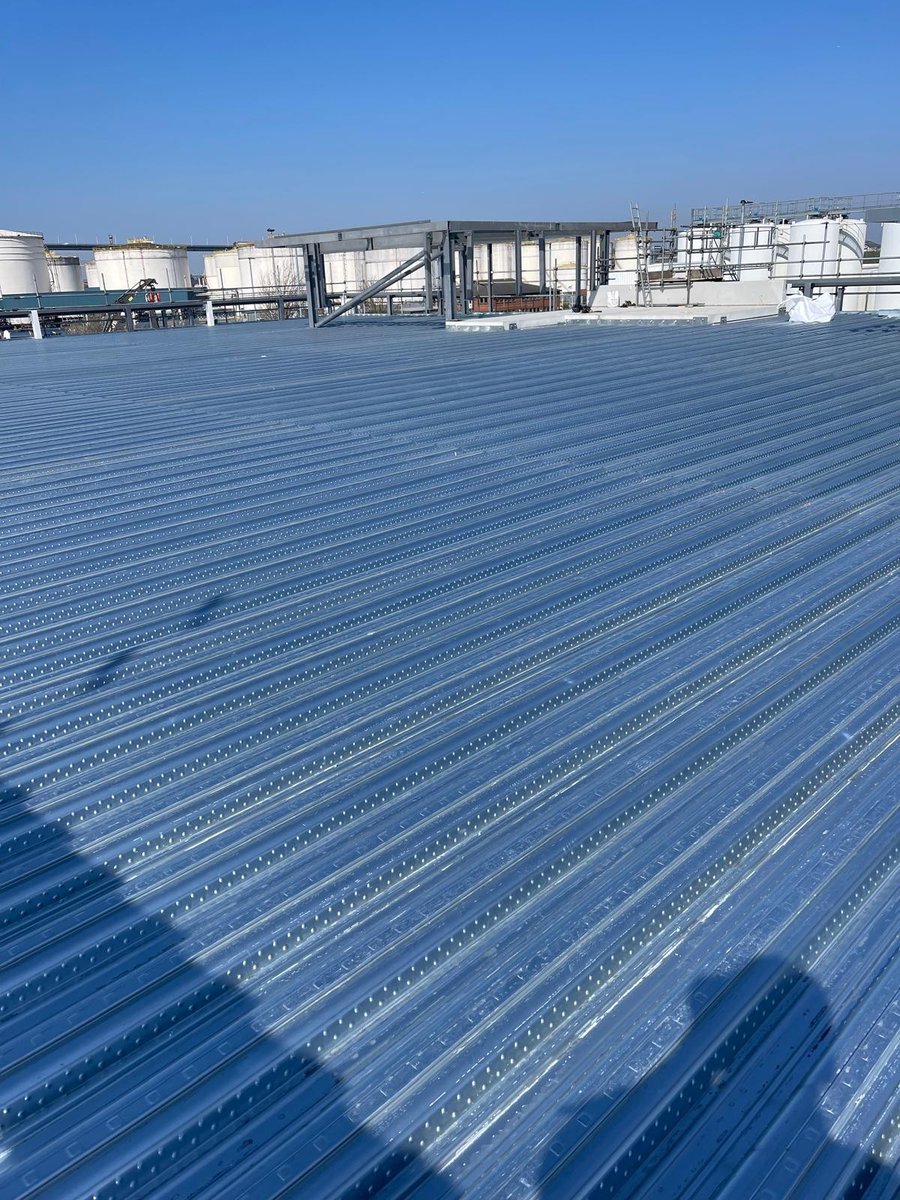 NSD works are complete at Eurovia, Thurrock, working for a valued repeat client. Our package included the detail, supply and installation of 1800m2 Metfloor 60 and 3700No. shear studs. All
materials manufactured in the U.K