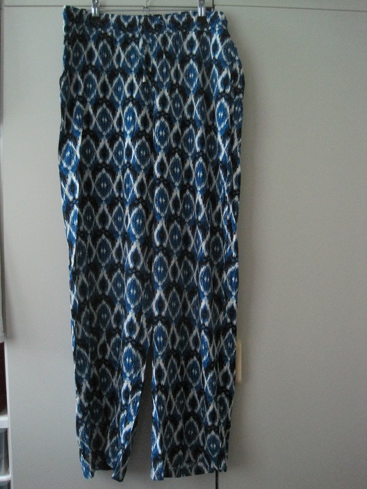 041 - Broek M/L van UP2 Fashion link.marktplaats.nl/m2282948846?ut… via <a href="/marktplaats/">Marktplaats</a>