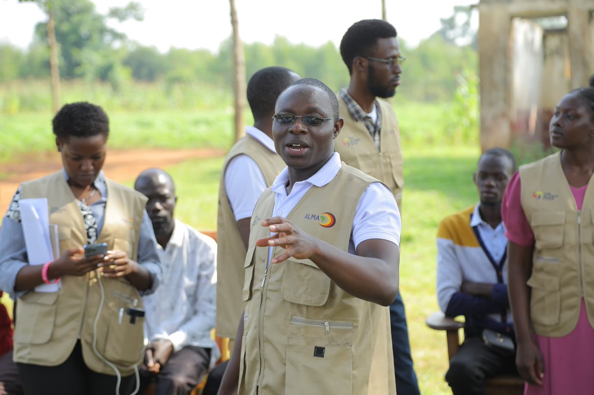 Malaria Youth Champions Uganda engaging with the Iganga community, building trust, sharing knowledge, and being officially welcomed as partners in the fight against malaria. #EndMalaria #YouthAgainstMalaria #MYCUganda