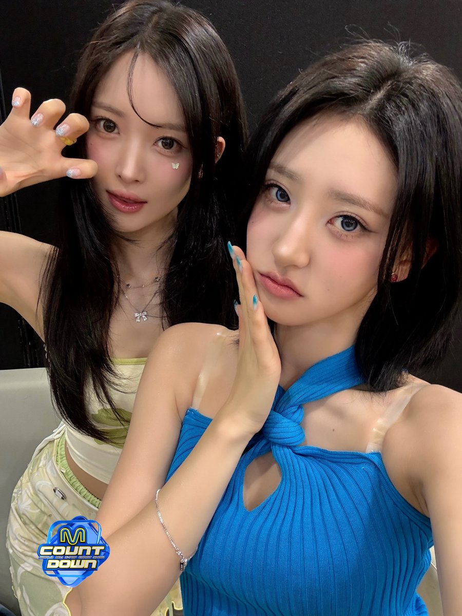 MnetMcountdown's tweet image. 더위 많이 타시는 분들 주의!
하이키가 단체로 옹기종기 모여있는 거 보면
마음이 더 따뜻해지니까…🩵

하이키와 함께 미리 만나는 여름.. ☀️
진심 여름이었다 .. ☆ 

#하이키 #H1KEY