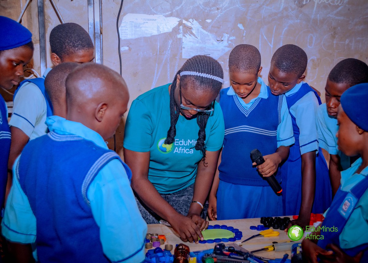 edumindsafrica's tweet image. We officially launched the Root & Reuse Project in Ondo State🌍
Our first stop: St. Michael’s School, where students got hands-on with recycling, waste awareness & climate education.
They turned plastic waste into creative decor, proof that climate action can be fun & impactful