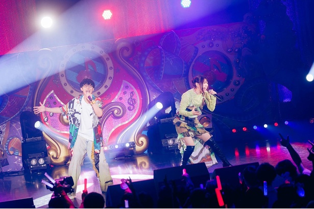 #オーイシマサヨシ＆ #鈴木愛理 が
ゲストらと共にパフォーマンス、
「オーイシマサヨシ×鈴木愛理の
でしょフェス!!2025」が開催 

▼記事の続きはこちら【ほか写真あり】
thetv.jp/news/detail/12…