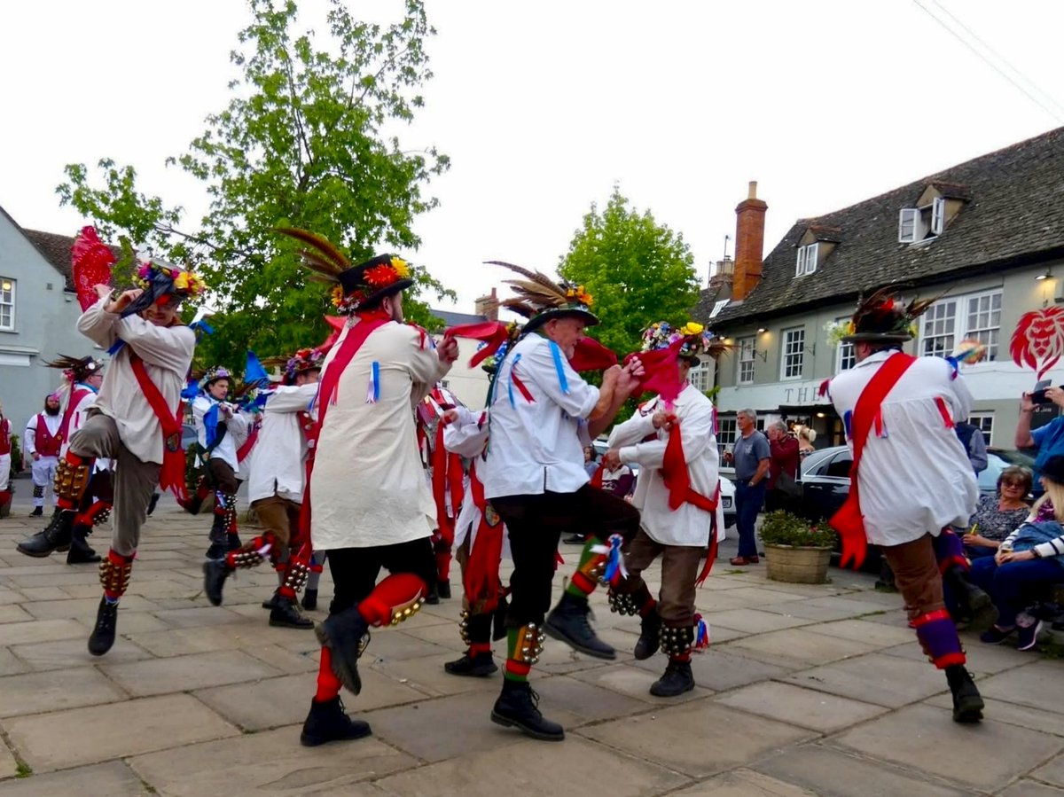 EynshamMorris (@eynshammorris) on Twitter photo #ashdownforest #morris and <a href="/SummertwnMorris/">Summertown Morris</a> are joining us in #eynsham this coming Saturday 28th June. We start in the Square by #theredlioneynsham at 5.30pm then we should end up at #thewhiteharteynsham around 8pm
Thanks to Hilary C for the photo. #ashdownforest #morris and <a href="/SummertwnMorris/">Summertown Morris</a> are joining us in #eynsham this coming Saturday 28th June. We start in the Square by #theredlioneynsham at 5.30pm then we should end up at #thewhiteharteynsham around 8pm
Thanks to Hilary C for the photo.