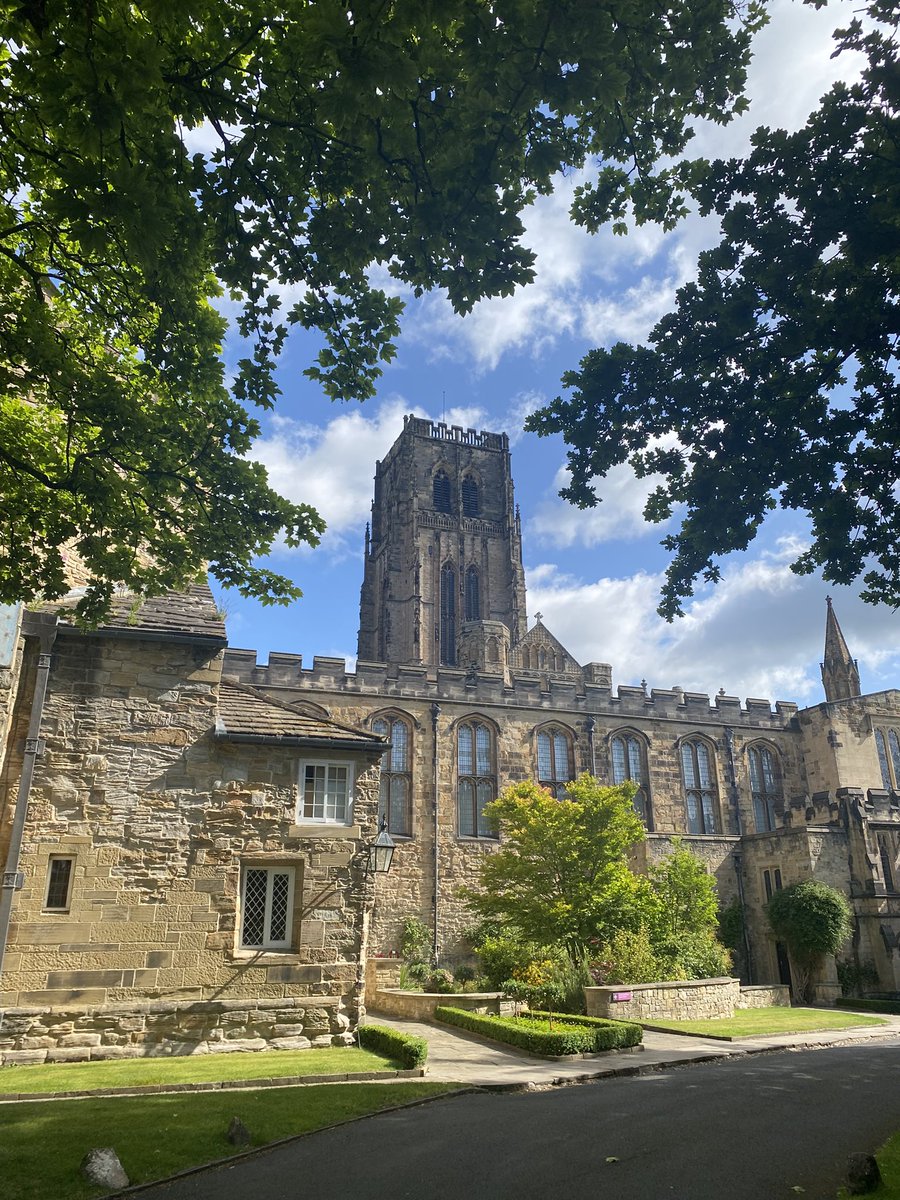 ColinCrooks1's tweet photo. Beautiful Durham Cathedral https://t.co/CM2P7R8ISI