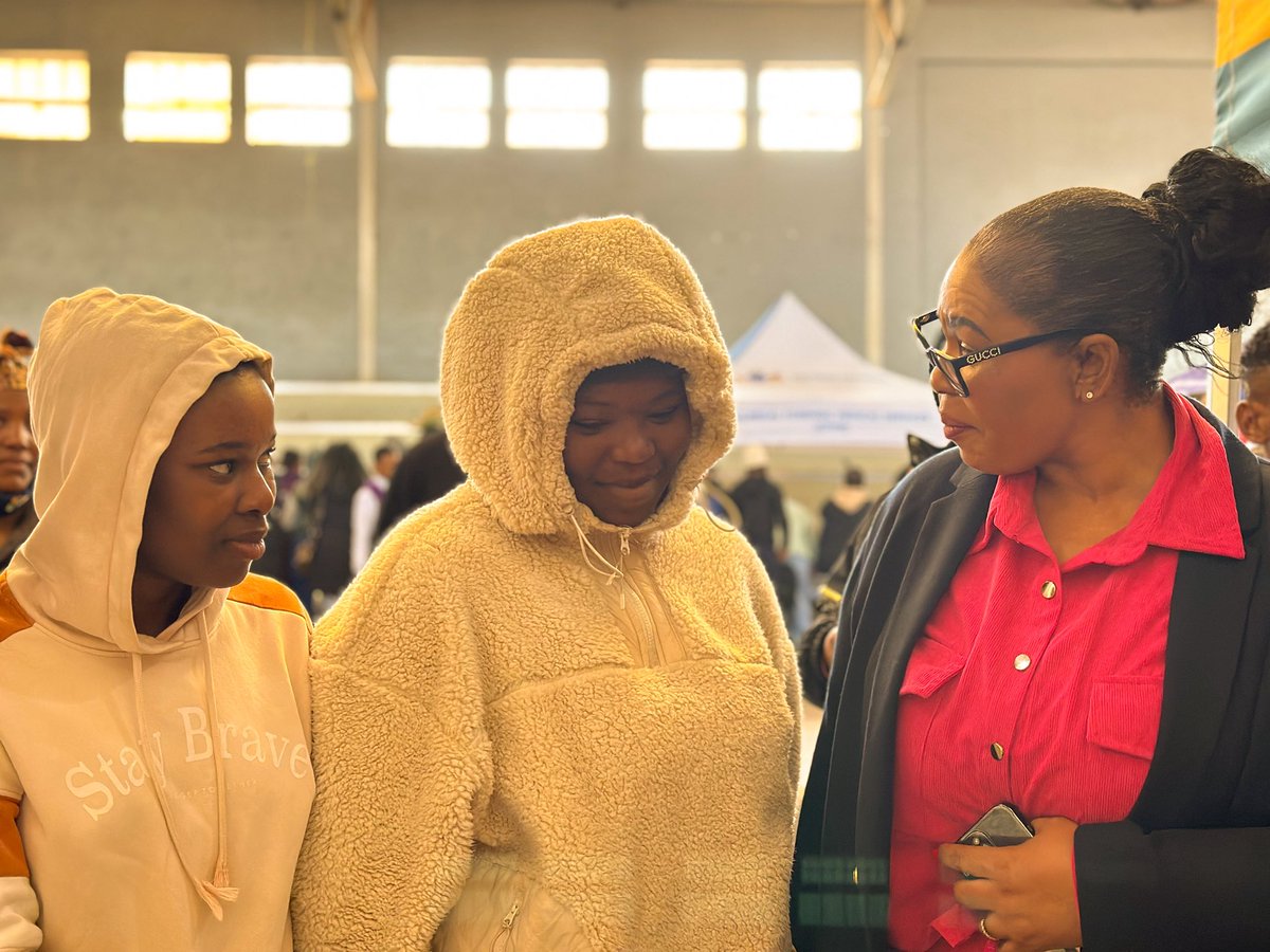 Youth Career Expo eseleteng ka hara ndawo✌🏾18 emoyeni🇮🇹 

We are here in Sebokeng, Saul Tsotetsi Sport Complex for the Youth Career Expo, focusing on exciting careers in healthcare! 🩺  #YouthMonth2025