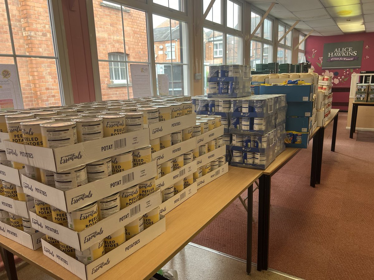 Big thank you to our volunteers who have just helped unload a big delivery for us! We really need help in paying for supplies, can you donate anything? 🙏🏼alicehawkinscp.org/donate