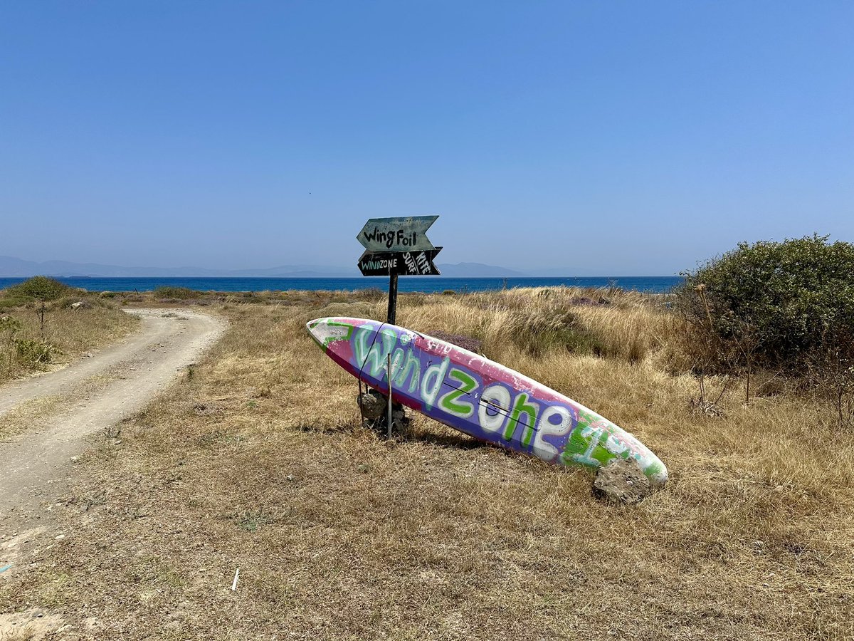 TomPinington's tweet photo. Before &amp; After Windsurfing Windzone Kos 🌊🏄‍♂️ Turns out Agis likes Deborah De Luca
 🎶❤️ No better place on planet earth!
#windsurfing #technomusic #kos https://t.co/gmo702R5J6