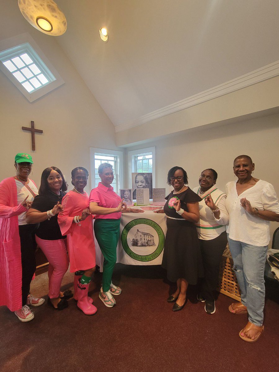 akaaghoc's tweet photo. On June 10, we celebrated the 4th Annual Harriet J. Terry Day — honoring a beloved AKA Founder, educator &amp; trailblazer. 💗💚

Huge thanks to the Cornwall Historical Society &amp; Presbyterian Church for hosting, and for the bookmarks, water &amp; bites! #HarrietJTerryDay #AKA1908 #AGHOC https://t.co/swhl1XCWkL