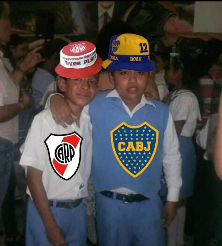 ZugasPd's tweet photo. @RiverPlate Respeten los rangos 🚬🚬🚬 https://t.co/51HmC172bn