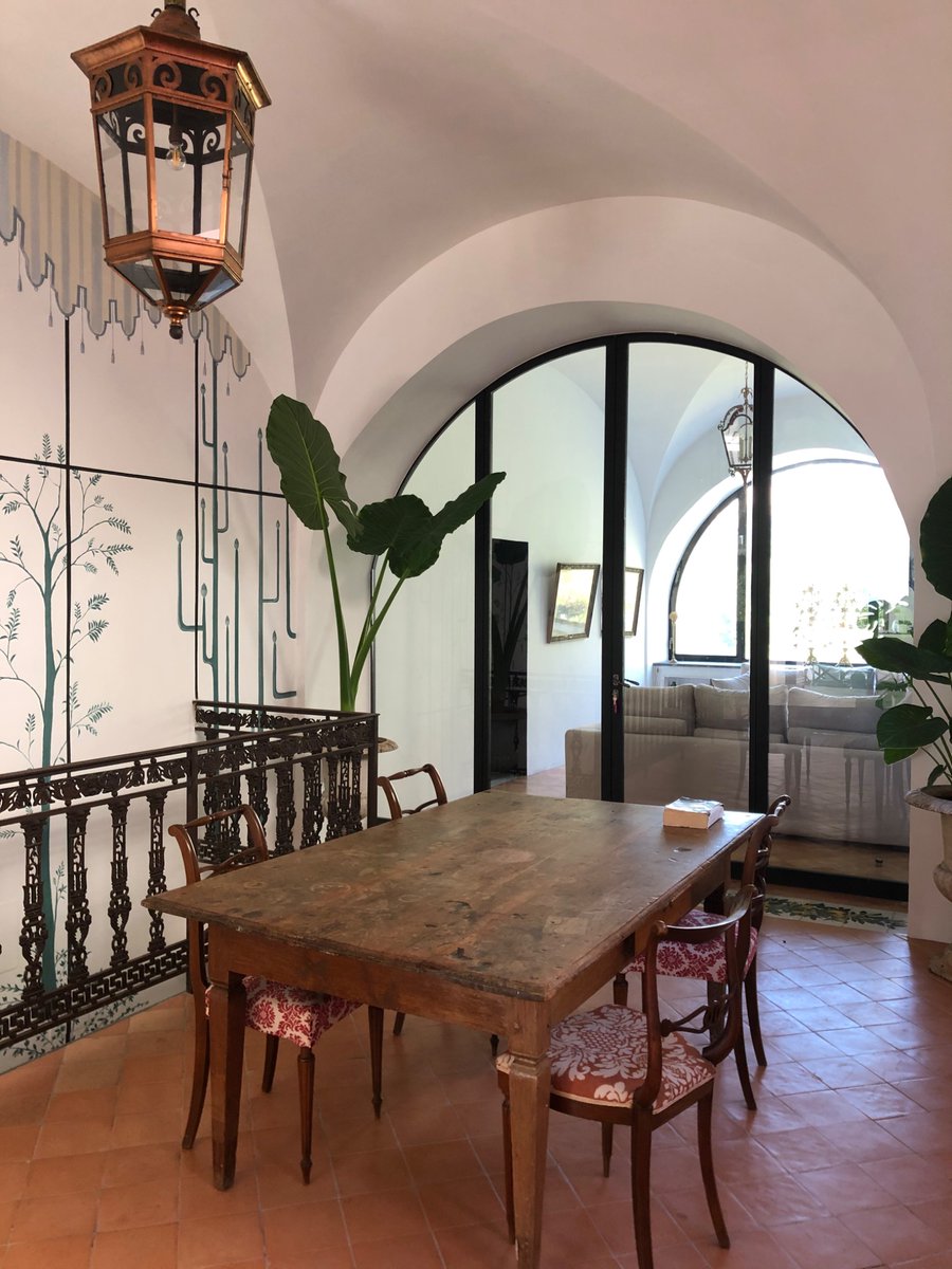 FaberPrex's tweet photo. @marilovesgr33n Ci ho dormito, conosco sia architetto che proprietari, vista dalle terrazze esterne a tre livelli impagabile https://t.co/7KngzpKtBH