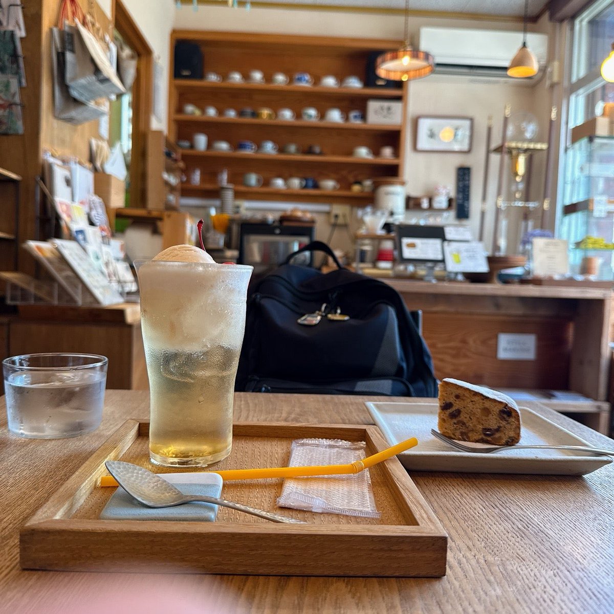 enomoto46's tweet photo. 大人のメロンソーダ始まりました😊 (@ 猫実珈琲店 in 浦安市, 千葉県) https://t.co/67OlVAnZ6W https://t.co/dyxj4YKqDp