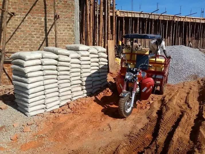 PromoterInc1's tweet photo. 📣 BUILDING MATERIALS! 

Why waste time and energy hopping from one store to another just to buy building materials? 

Get building materials delivered right to your site when you buy from @Zzimba_online! 

It's fast and reliable! #shopsmartbuildbetter https://t.co/n07mHnqeeP