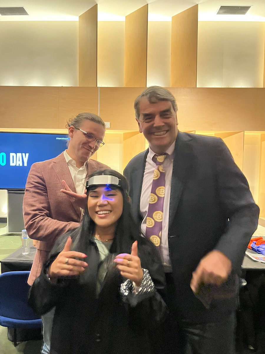 SlachtaPatrik's tweet photo. As you can see everybody wants to take it away from my creative director and my team is the proof! 🤠
#CreateQuadrillionEuro #InfluenceBillionPeople #DanPena #QLA #TimDraperUniversity #YCombinator #LondonReal #42University #BrianRose #EITInnostars #EITHealth #TimDraper https://t.co/yk9WguK5KQ