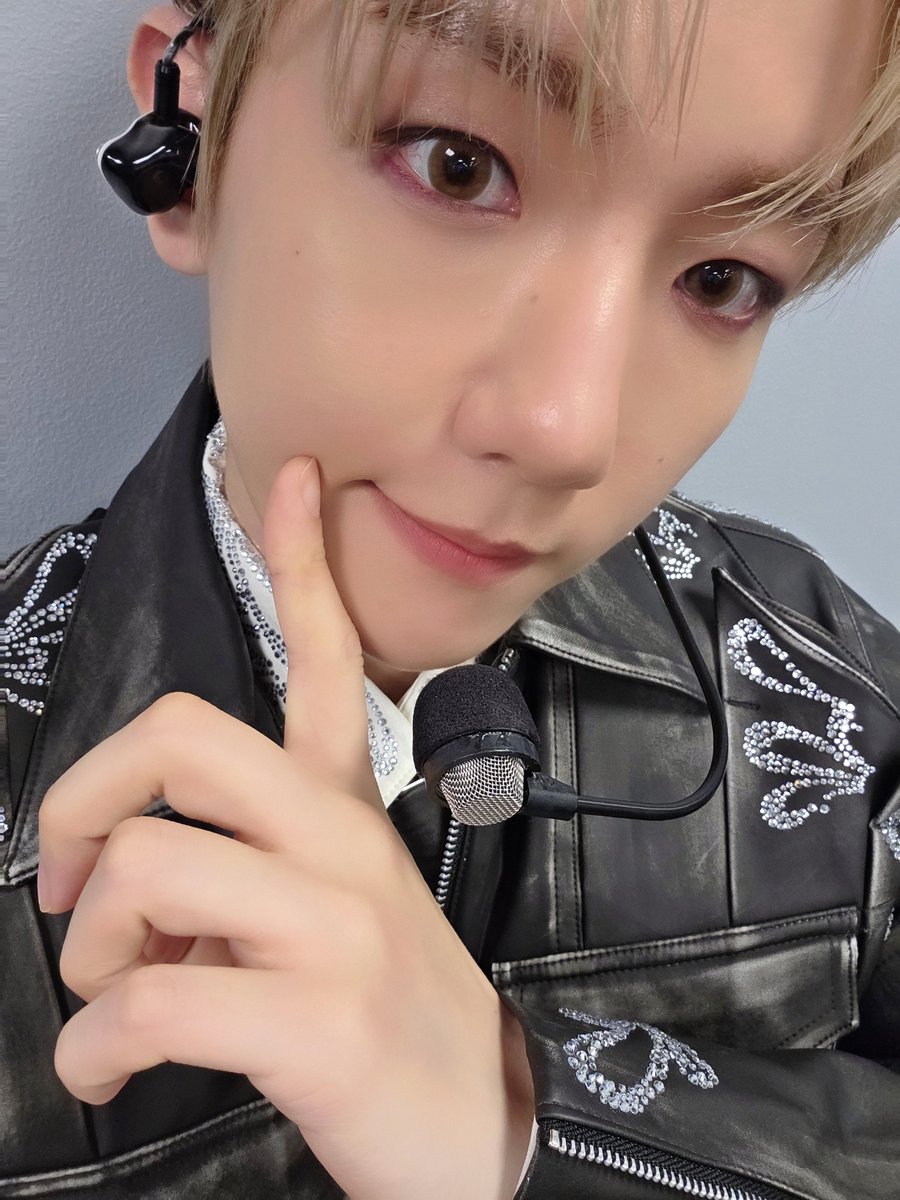 BAEKHYUN_official tweet media