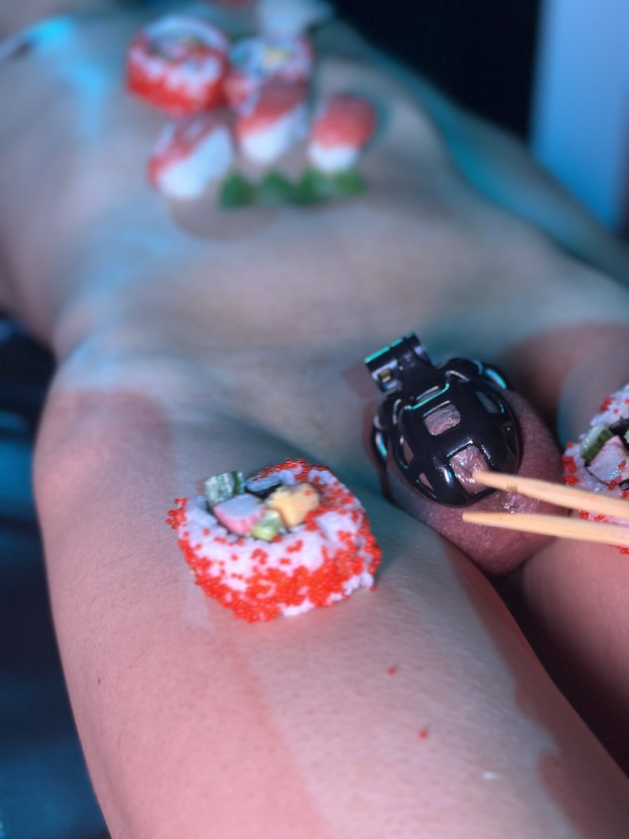 X-lab (@xlabhk) on Twitter photo 食野食到成枱都係
同我舔返乾淨張枱
聽晚人體盛🍣
<a href="/oceanb69/">Master_AlOcean</a> 食野食到成枱都係
同我舔返乾淨張枱
聽晚人體盛🍣
<a href="/oceanb69/">Master_AlOcean</a>