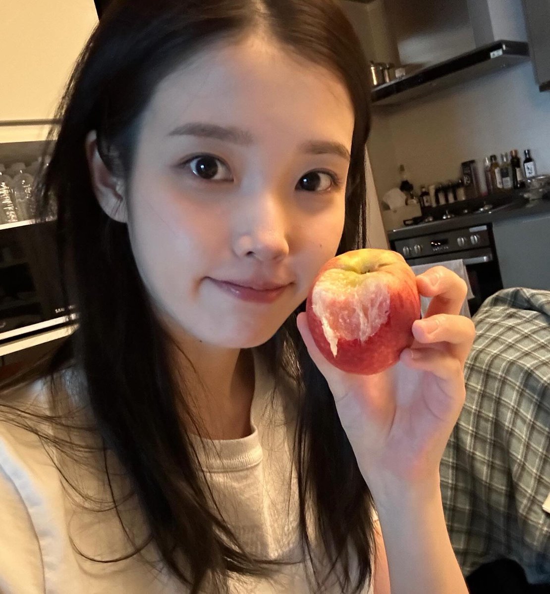 heyattidude's tweet photo. “여름이었다…”👈🏻사진 4장으로 표현하기 챌린지 https://t.co/mFmxWteR09