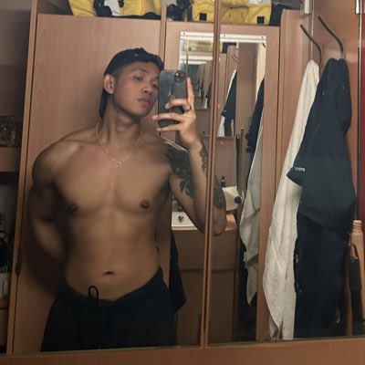 UrBoy tweet media