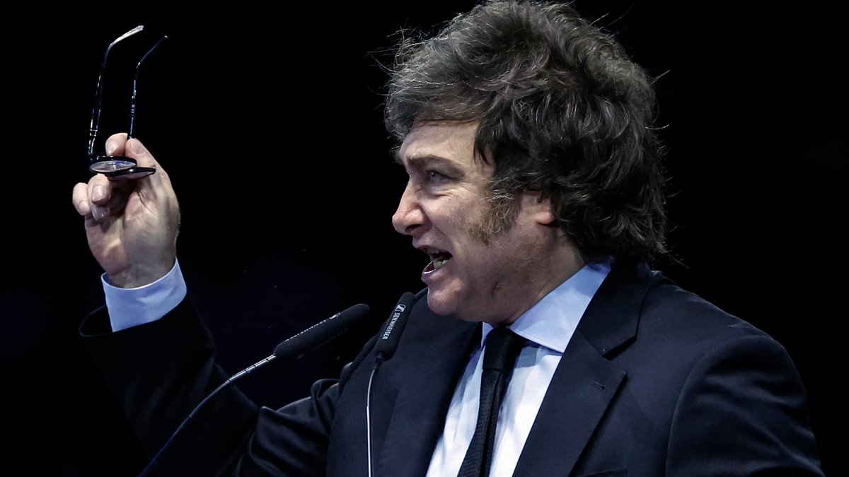 BFMTV's tweet photo. Argentine: retraités et enseignants manifestent, le gouvernement supprime un jour férié
https://t.co/I4dPqNO8sv https://t.co/5TzCzKmczR