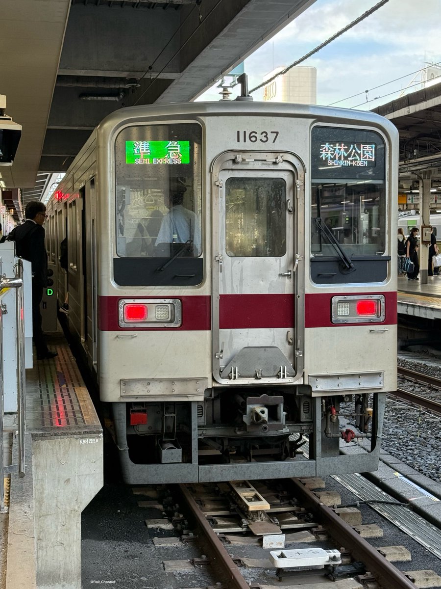 Rail_Channel's tweet photo. 阪急は冷房が効かないみたいなポストを見掛けたけど、東武は弱冷でもギンギンに冷える車両が結構ある。代替フロン換装車に限るんだけど。昨日乗った #11637F #11440F は弱冷が寒かった。ちなみに #野田線 #アーバンパークライン は #81110F #11631F #11632F #11633F #11653F が代替フロン換装車。#11654F はどうだったかな？ 忘れた