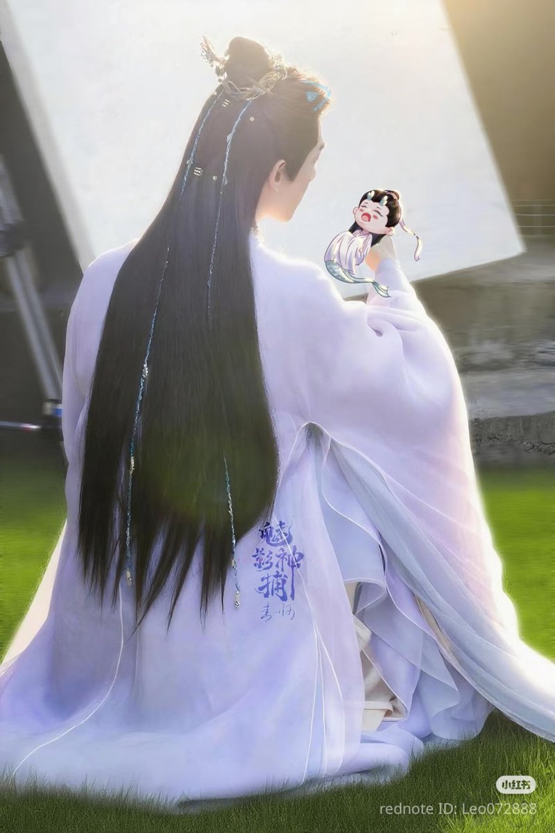 Leosbunny2807's tweet photo. #RunYu in the hand of #LiSi 
You're so gorgeous even from behind that it makes me want to cry.. 😭 

#LuoYunxi #罗云熙 https://t.co/I17uyPJ03T