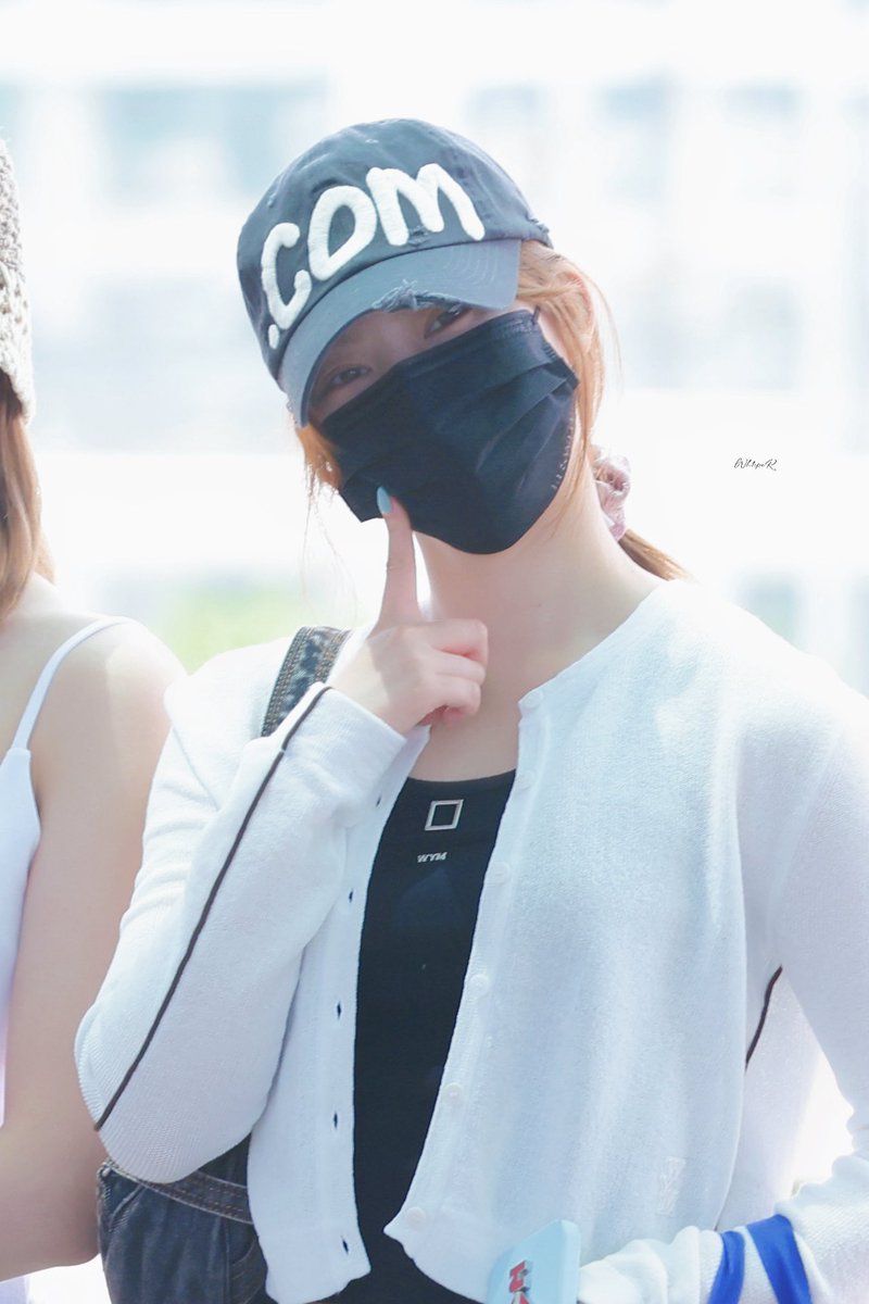 Wh1speR0123's tweet image. 250626 ICN 출국💕

🫳🫳🫳

#이사진최고
#아이사 #ISA 
#스테이씨 #STAYC