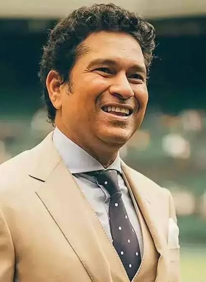 जिंदगी आपको सचिन बनने का मौका दे तो आप क्या बनोगे? 
<a href="/SachinPilot/">Sachin Pilot</a> / <a href="/sachin_rt/">Sachin Tendulkar</a>