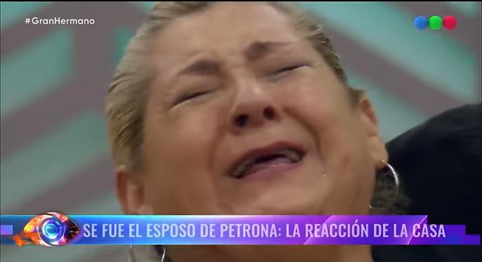 (no puedo dejar de mirar a #TinyChef) te amo mi amor te amooooo 🕊️