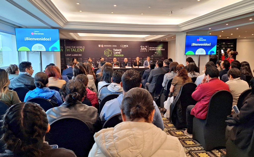 NexosTuristicos's tweet photo. TALENT LAND LLEGA A LA CDMX EN 2026 CON UNA NUEVA VISIÓN NACIONAL

Después de ocho años de historia en Guadalajara, #TalentLand anuncia su expansión hacia la capital del país. La próxima edición del evento de talento e innovación más grande de México se celebrará del 9 al 11 de abril de 2026 en el Centro Banamex de la Ciudad de México, marcando una nueva etapa de crecimiento y alcance nacional.

El cambio de sede responde a una visión estratégica que busca conectar con una comunidad más amplia y diversa, aprovechar la infraestructura de la capital, y fortalecer vínculos con actores clave del ecosistema tecnológico, académico y empresarial.

Al respecto, Carlos Martínez, director del Fondo Mixto de Promoción Turística de la Ciudad de México, celebró la llegada del evento como una oportunidad para posicionar a la capital como un centro neurálgico de talento e innovación. “La Ciudad de México tiene todo para ser un referente en tecnología y creatividad a nivel global. Talent Land viene a sumar a esa visión, y contará con nuestro respaldo para generar un evento de alto impacto”, destacó.

La edición 2026 conservará su exitoso modelo de "Tierras Temáticas", espacios que abarcan disciplinas como programación, inteligencia artificial, salud, negocios, gaming, ciberseguridad, robótica, startups y más. Cada tierra ofrecerá experiencias de aprendizaje, networking y desarrollo profesional para distintos perfiles: estudiantes, profesionistas, emprendedores, inversionistas y entusiastas de la innovación.

A la par, se han establecido nuevas alianzas institucionales que permitirán enriquecer la oferta del evento con conferencias de alto nivel, microcredenciales, espacios de exhibición y dinámicas de vinculación entre el talento joven y las empresas más influyentes del país.

Talent Land reafirma así su compromiso con el desarrollo del talento en México, reconociendo el papel de la tecnología y la educación como motores de transformación social. La Ciudad de México está lista para convertirse en la nueva casa del talento, y 2026 será el punto de partida.

@fmpt_cdmx @carlosmartinezv @turismocdmx 

Más información:
https://t.co/LtBOfPAjzv