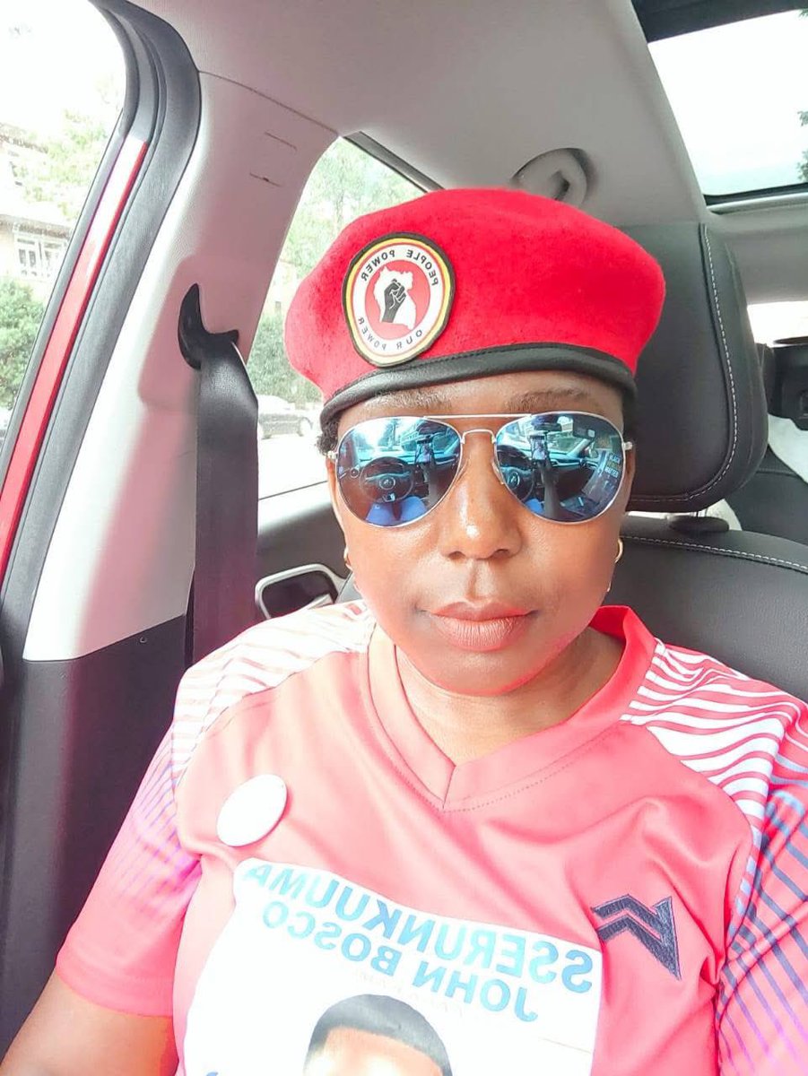 Sserunkuumajb's tweet image. Everyone needs a fighter in his life !
That one person who will keep telling you it’s possible go for it and you find yourself almost achieving it!
Thanks for always seeing capacity and discovering invisibilities out of me maama wa baana ✊🏿
#Nansana