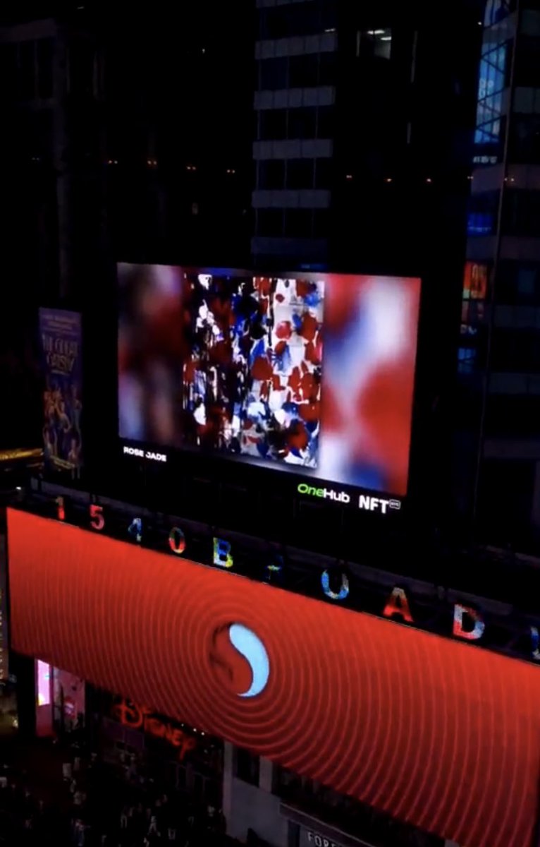 Thank you <a href="/Chazwesley99/">ᴄʜᴀᴢ | ᴏɴᴇʟᴏᴠᴇᴅᴀᴏ</a> for sharing the video 🙏

Cora 🌹 at <a href="/NFT_NYC/">NFT.NYC</a> Times Square ✨