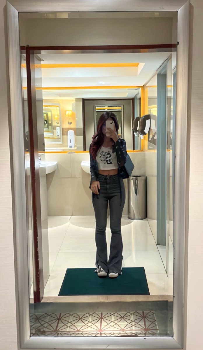 𓏲mooecca tweet media