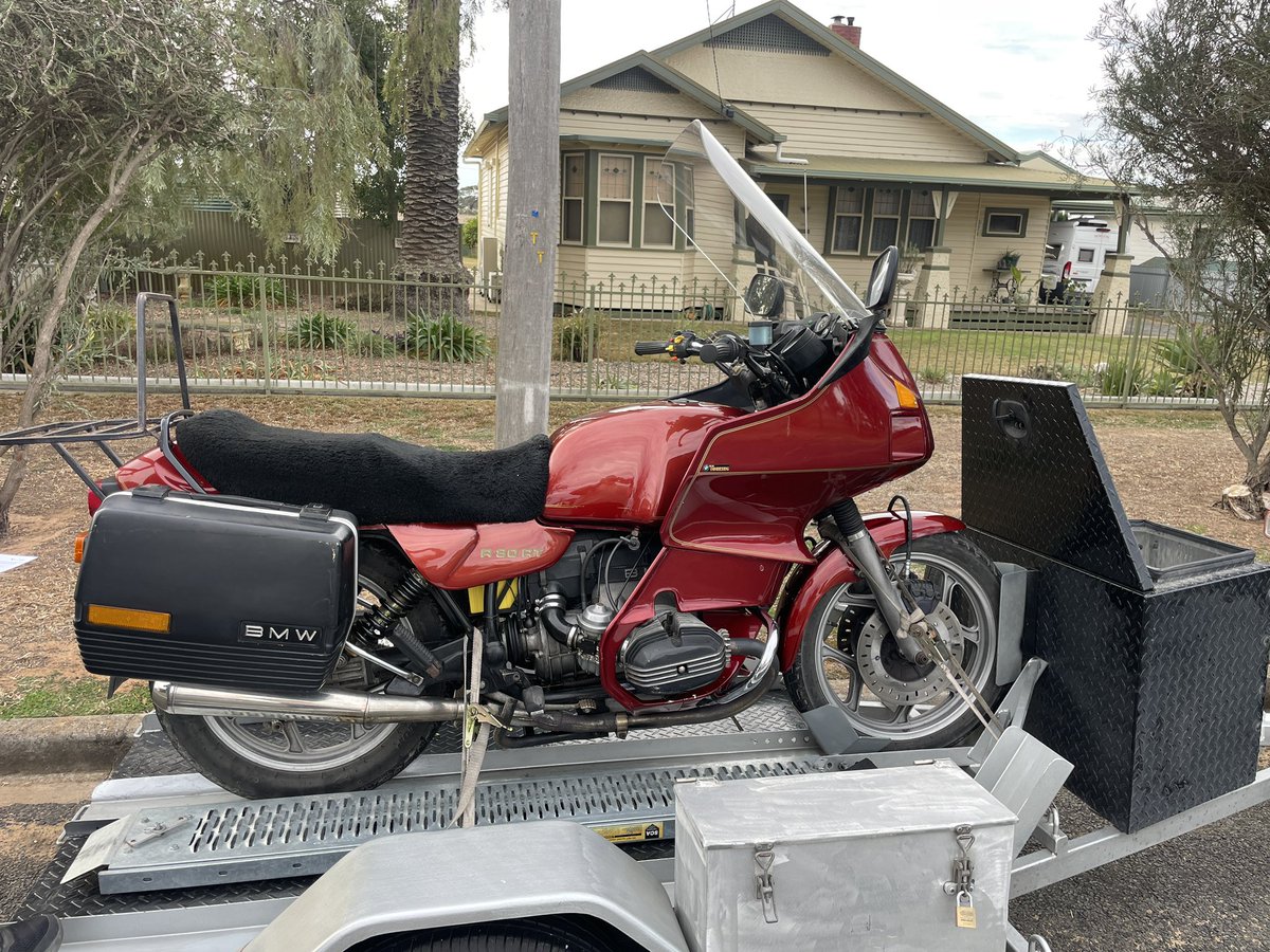 It was just sitting there for sale beside the road. What could I do? (It’s got a push-button AM radio too!)