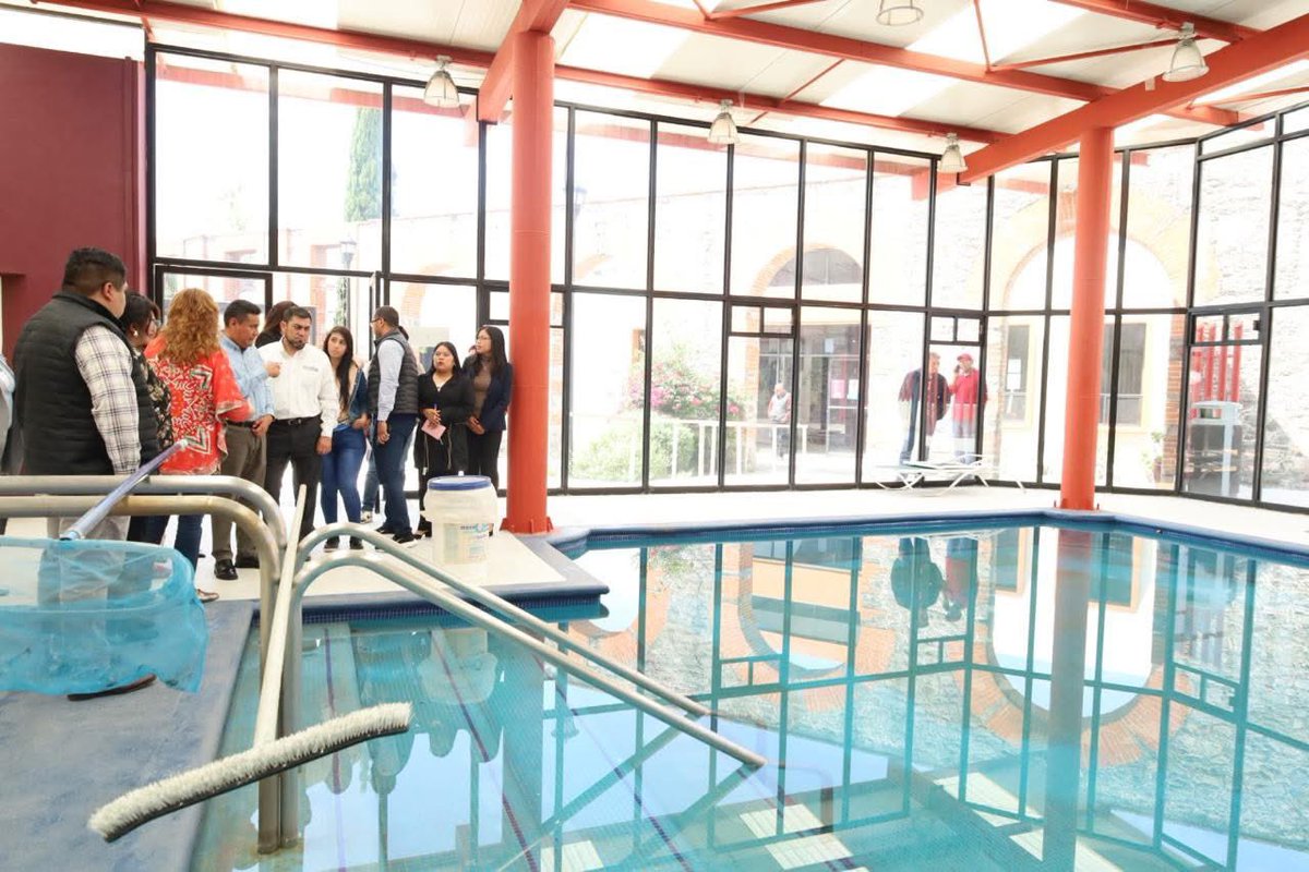 ¡Mejorando la calidad de vida de nuestras abuelitas y abuelitos! 🧓👴

Hoy tuve el gusto de recibir en la Casa del Abue, al edil del municipio de Coronango <a href="/CoronangoGob/">Gobierno de Coronango</a> Armando Aguirre, <a href="/AarmandoAguirre/">Armando Aguirre</a> en equipo, estamos construyendo sinergias para implementar actividades que